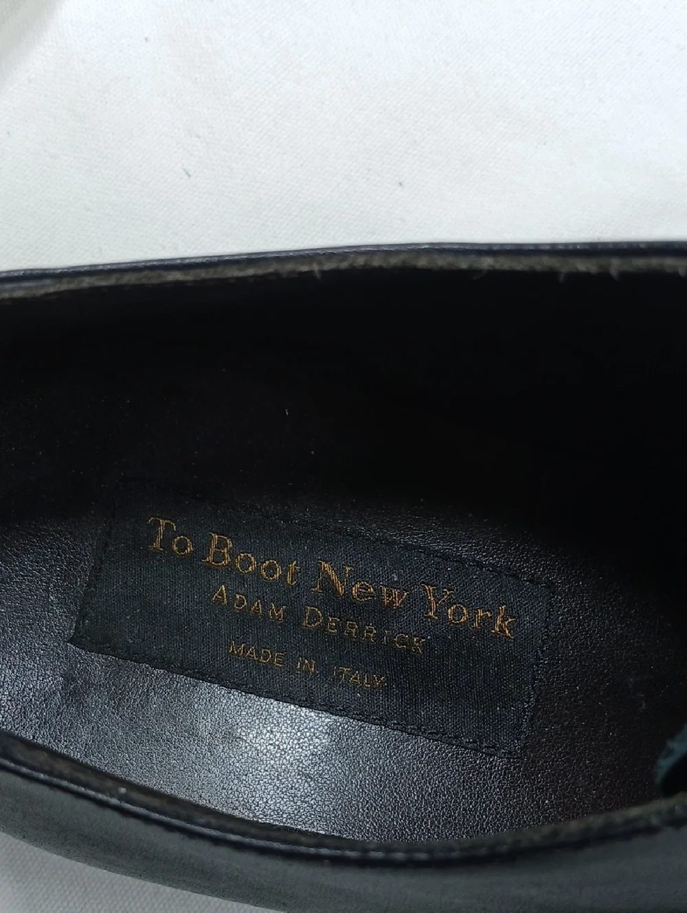 To Boot New York Black leather cap toe Oxford (Adam Derrick)